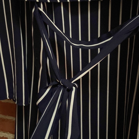 Forever 21 Trench Jacket - Picture 7 of 7